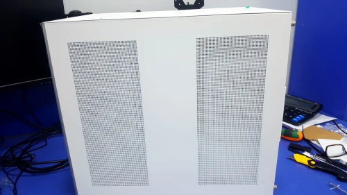 UNITE GAMING RYZEN 7 9800X3D 32G RTX 5070TI 16G FULL WHITE