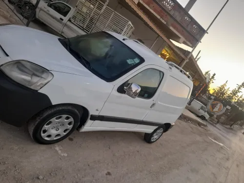 Peugeot Partner 2011 Fennec