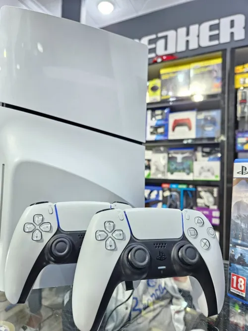 Sony Ps5 Slim 2 manette 2 cd 
