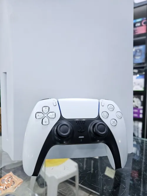 PS5 FAT 1 MANETTE + FC24 + RED DEAD2