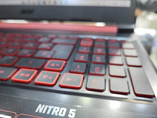 ACER NITRO 5 I5 9300H GTX 1650 