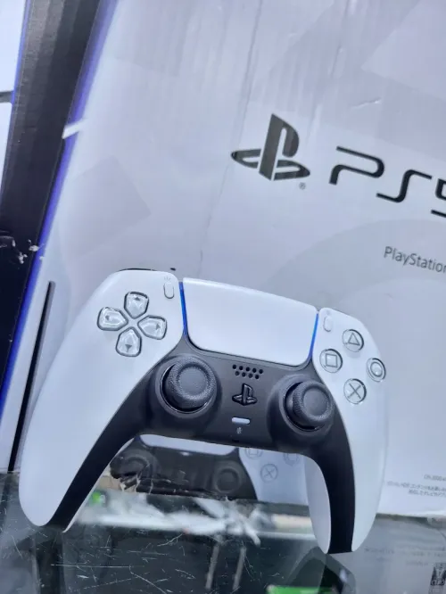 SONY PS5 SLIM Utilisé + Cd FC 24 (Neuf)