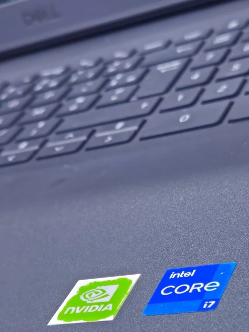 DELL VOSTRO I7 1165G7 NVIDIA mx330 8 /512