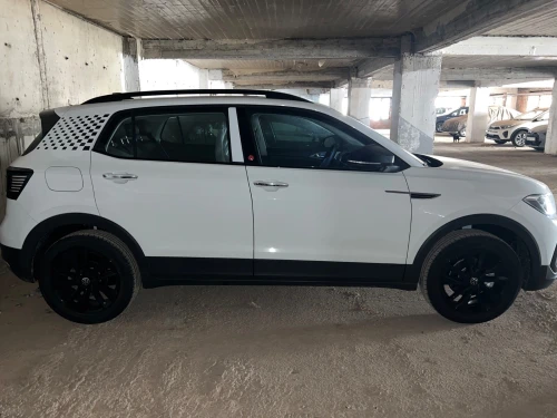 Volkswagen T-Cross 2025 R-Line Edition (BEATS)