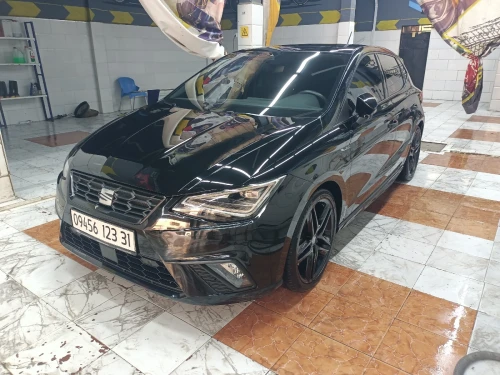 Seat Ibiza 2023 fr plus Edition limité pack black