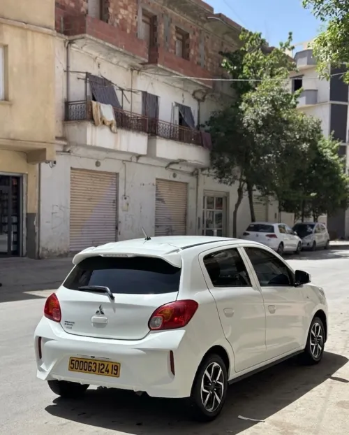 Mitsubishi Space star 2024 