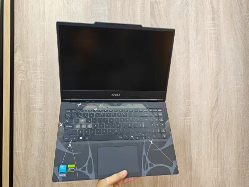 MSI Cyborg 15 Intel core 7 240H RTX 5060 | 32GB RAM | NEUF