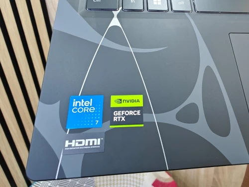 MSI Cyborg 15 Intel core 7 240H RTX 5060 | 32GB RAM | NEUF