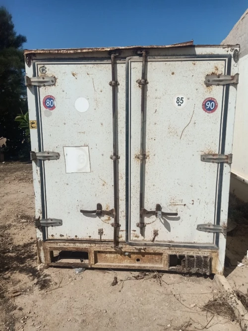 Conteneur camion -  cabine de stockage - cabine de chantier -cabine poste de controle