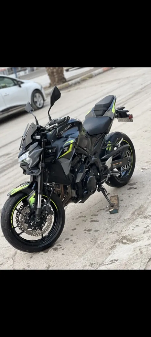 Kawazaki Z900 2024