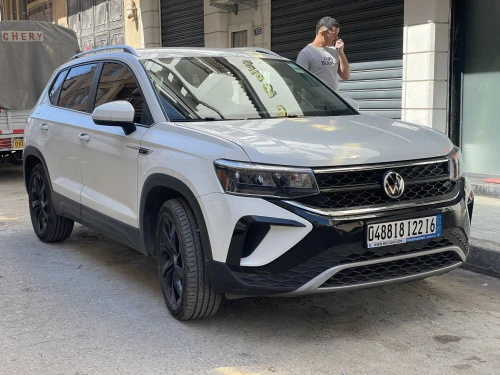 Volkswagen Taos 2022 SE Black 