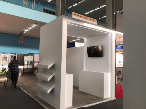 fabrication/montage des stands personnalisée (foire d'exposition)  