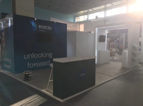 fabrication/montage des stands personnalisée (foire d'exposition)  