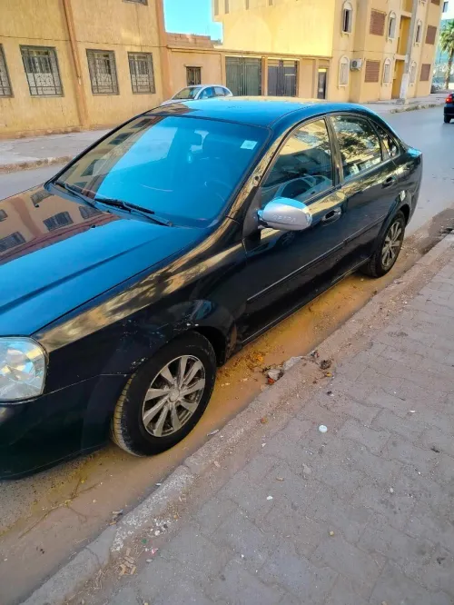 Chevrolet Optra 4 portes 2012 La tout options