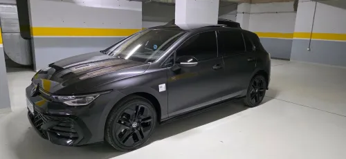 Volkswagen Golf 8 2025 R Black Edition 