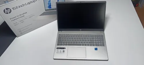 HP 15 I5-1235U