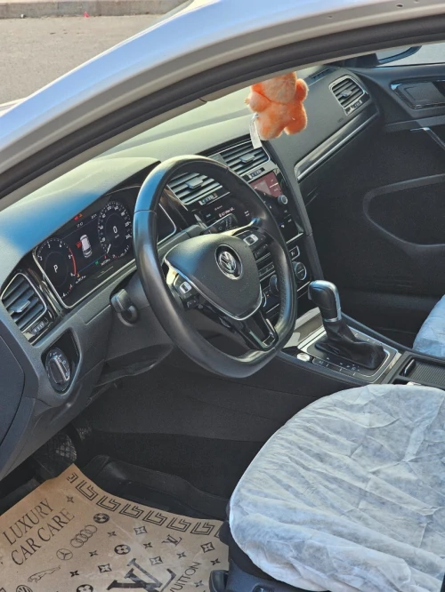 Volkswagen Golf 7 2019 Carat Plus +