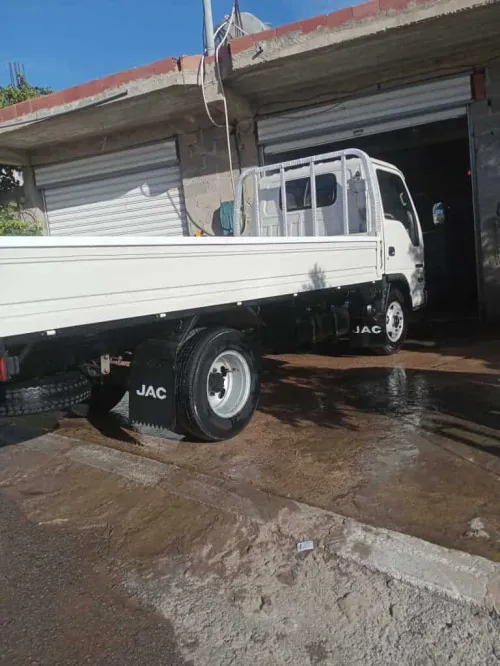 JAC 1025 2006