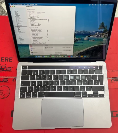 Macbook pro M1 2020 Ram 8go ssd 2to ecran 13,3 Cycle 158 Prix 140,000 da