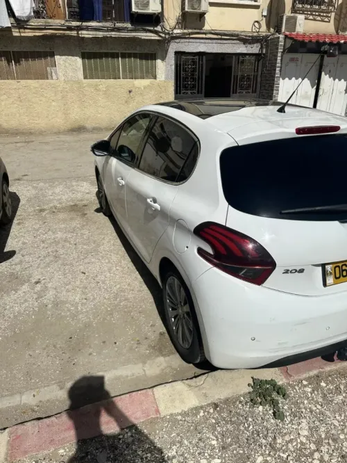 Peugeot 208 2018 Allure Facelift
