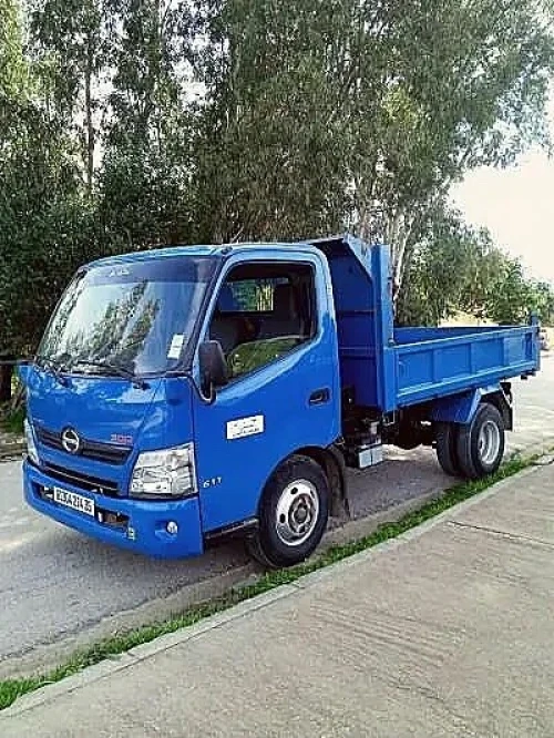 Location camion à benne (hino/chakman)
