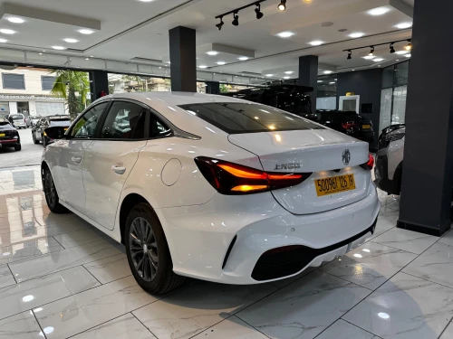 MG MG5 2026 MG5 Luxury Edition