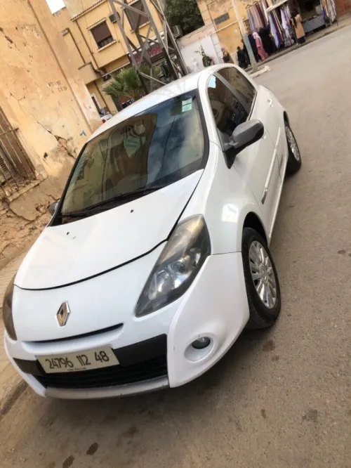 Renault Clio 3 2012 Night and Day