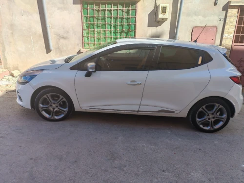 Renault Clio 4 2015 GT Line +