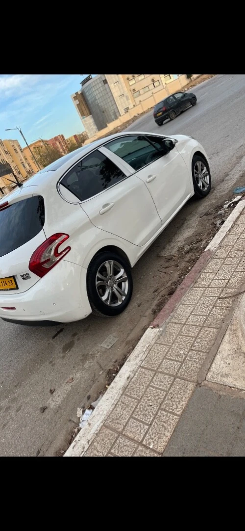 Peugeot 208 2014 Allure