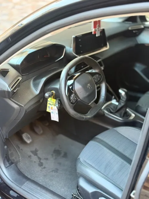 Peugeot 208 2023 Allure Pack