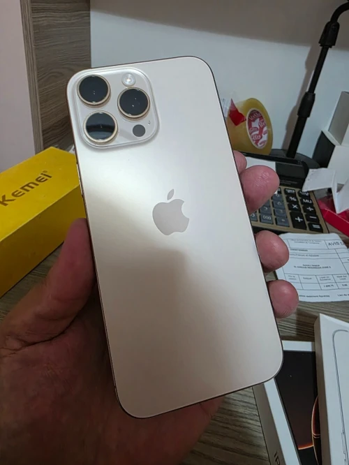 I phone 16 pro max