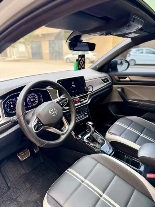 Volkswagen T-Roc 2024 R-Line 
