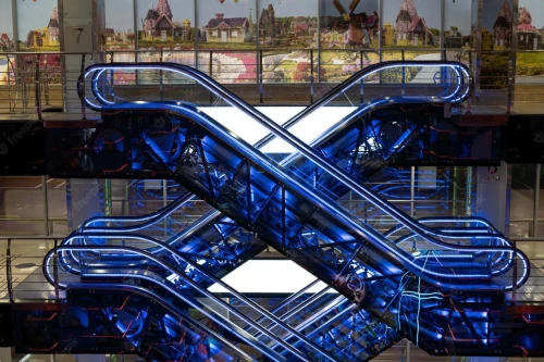 Escalateurs, Escalier mécanique