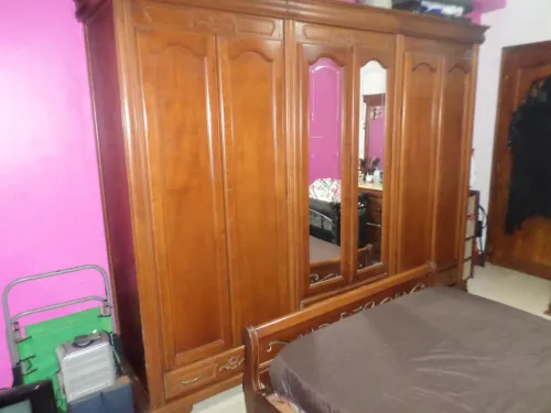 Très belle et solide chambres à couché