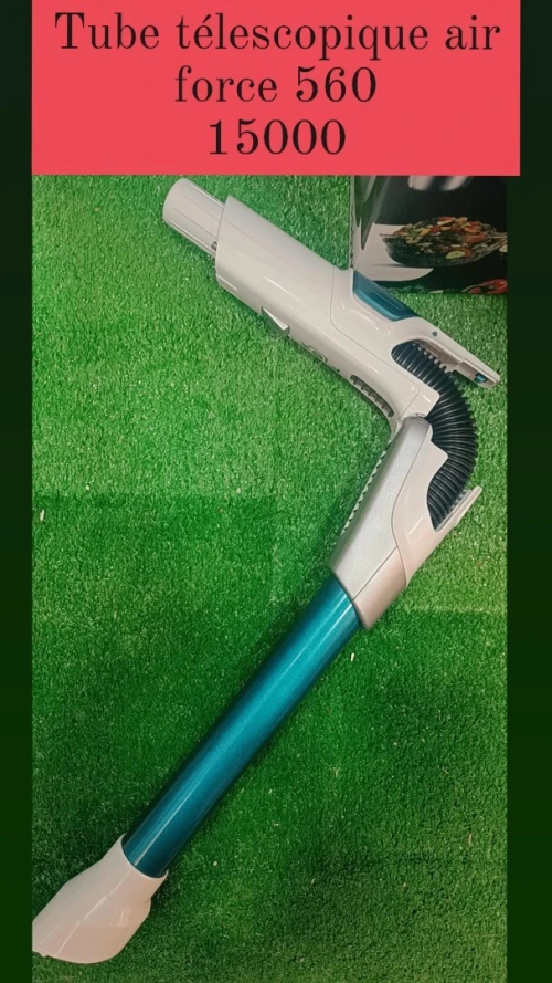 Tube télescopique Rowenta 560 batterie et la brosse