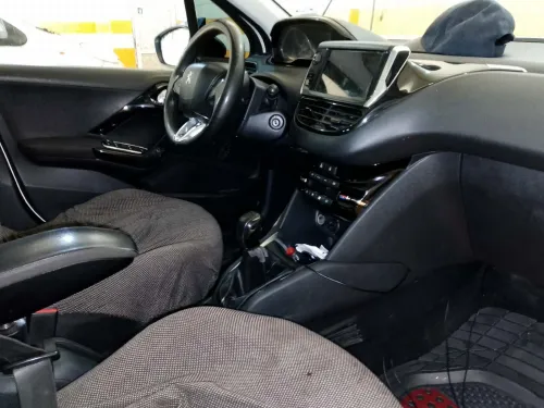 Peugeot 208 2015 Allure