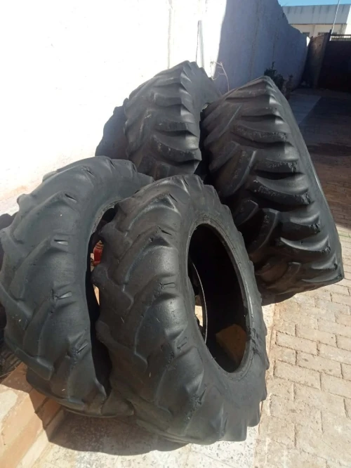 Pneu Demi vie tracteur massey ferguson
