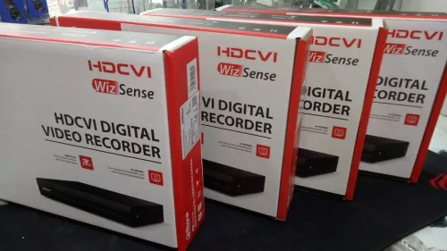 تركيب كاميرات المراقبة و أجهزة الإنذار... Installation caméra de surveillance