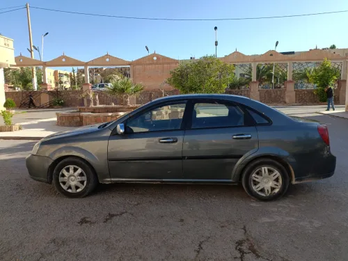 Chevrolet Optra 4 portes 2012 Optra 4 portes
