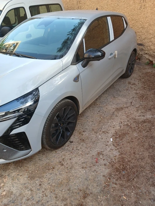 Renault Clio 5  2026 Esprit Alpine