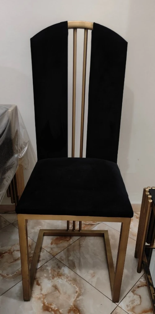 طاولة أكل (Table à manger) عصرية 6 كراسي - حالة جد ممتازة (نقية الله يبارك)