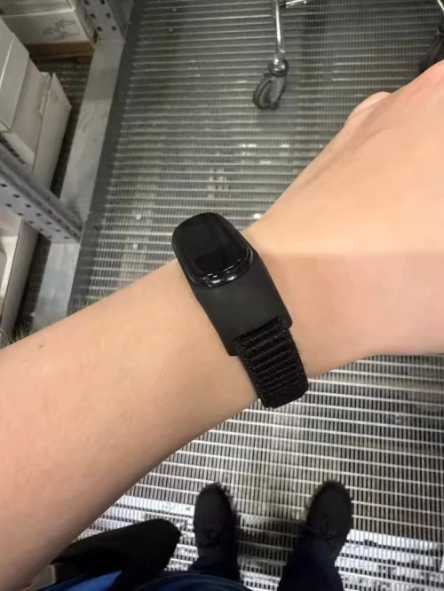 Bracelet en Silicone noir et gris pour Xiaomi Mi Band 3 4 5 6 7 et Bracelet scratch en noir
