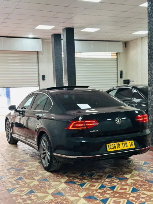 Volkswagen Passat 2019 Carat+