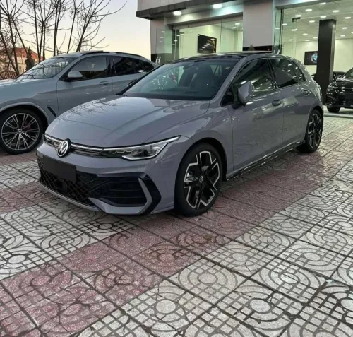 Volkswagen Golf 8 2025 R-Line