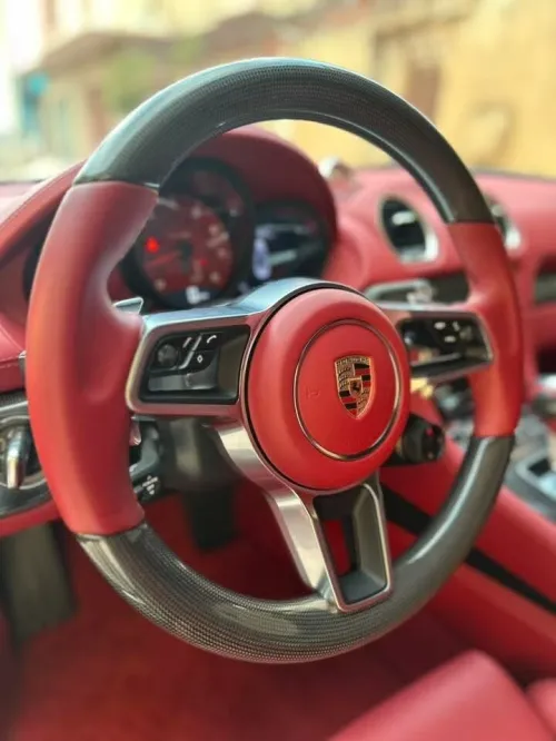 Porsche Boxster 2025 718