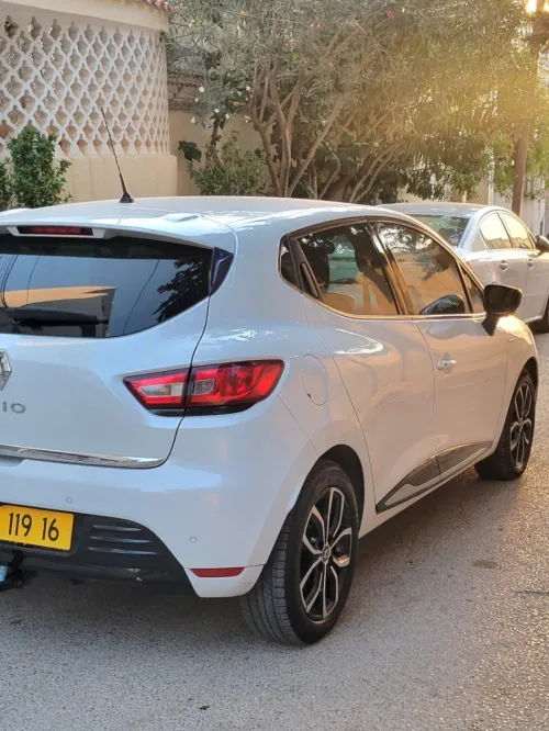 Renault Clio 4 2019 Limited 2