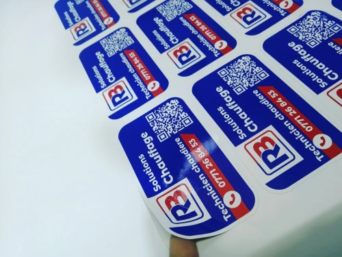 ÉTIQUETTES ADHÉSIVES & STICKERS SUR-MESURE / ASIA PUB