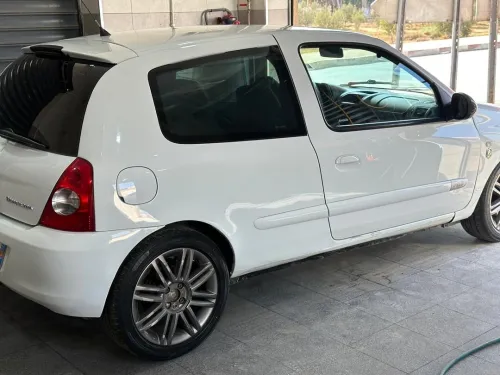 Renault Clio 2 2002 Extreme
