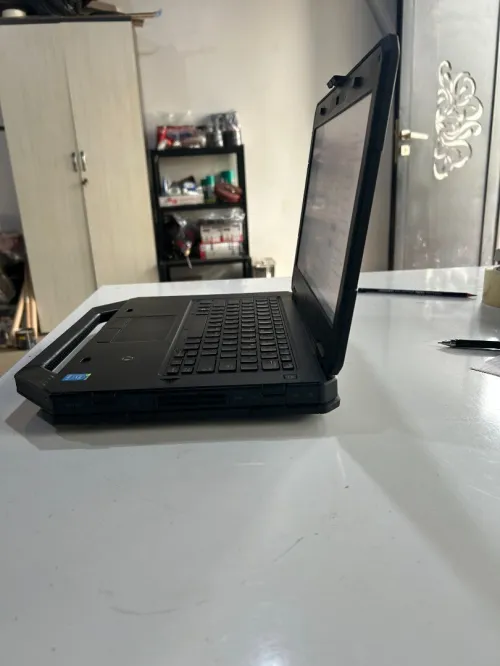 DELL Latitude Rugged i7 4650U 16GB Ram + License Tai Portal V18