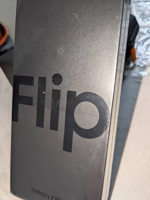 Galaxy Z Flip4 Galaxy Z Flip4